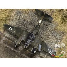 1/72 Airfield Tarmac Sheet: "WWII Luftwaffe Hardstand" (Size: 310 x 219mm)