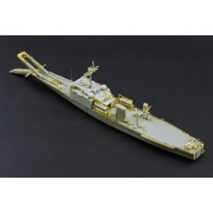 1/700 USS Newport Class LST-1179 Tank Landing Ship