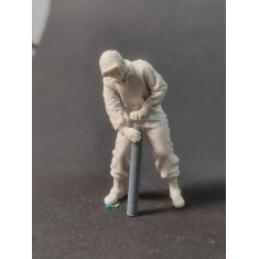 1/35 US Tanker Loading 76mm Ammo No.1