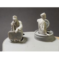 1/35 DAK ''Tiger'' Turret Set (2 figures)