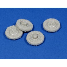 1/35 Road Wheels with Chains for VW Kubelwagen (4pcs)