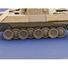 1/35 Germany Panther Tank Burn-Out Road Wheels
