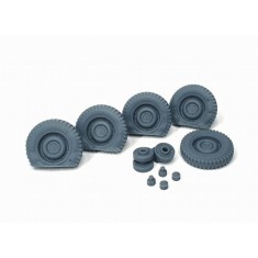 1/35 US Willys Jeep Flat Tyre Set (4 Wheels + Spare)