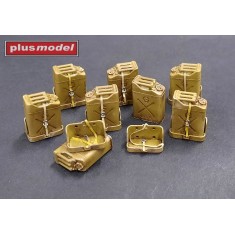1/35 US Cans with Holders (8pcs)