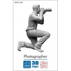 1/32 Modern Male Photographer