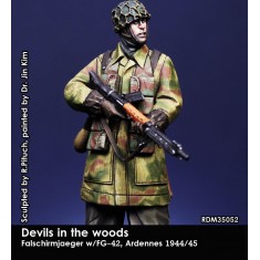 1/35 Devils in the Woods, Fallschirmjager w/G-43, Ardennes 44/45