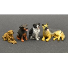 1/35 Large Dogs - 4 Resin pcs (Suitable for Scale 1/35 to 54mm)