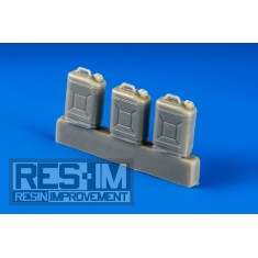 1/48 WWII Soviet Cans (3pcs)