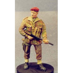 1/35 Paratrooper Recce Airborne Scout with Sten Gun w/Silencer (1 figure)