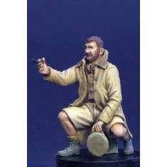 1/35 British LRDG Figure No.3 Officer Seated (1 figure)