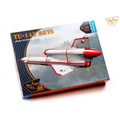 1/35 Tu-143 Reys Photo Reconnaissance Advanced Kit