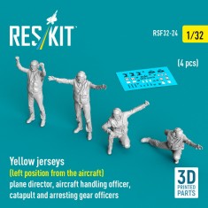 1/32 USN Carrier Air Operations 'Yellow Jersey' (Left position from aircraft) 4 Figures