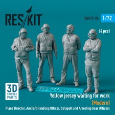 1/72 Modern Yellow Jersey Waiting for Work Plane Director (4 figures)
