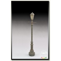 1/35 Antique Street Lamp