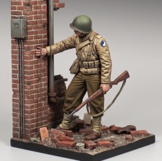 1/35 WWII US Soldier on Silent Watch