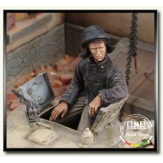 1/35 WWII Italian Fiat-Ansaldo M13/40 Tank Crew/Tanker