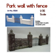 1/35 Park Wall with Fence