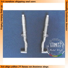 1/32 Republic P-47D Thunderbolt Main Landing Gear (White Metal) for Hasegawa kit