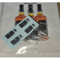 1/24 Whisky Bottles (4pcs) w/Decals