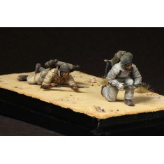 1/35 Flamethrower team Italian Guastatori in North Africa (2 figures)