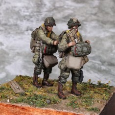 1/35 US Army Airbornes, D-Days 1944 (2 figures)