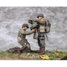 1/35 US Army Major and First Sergeant Airborne, D-Days 1944 (2 figures)
