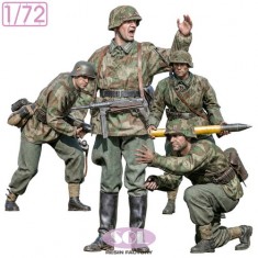 1/72 WWII German Field Artillery Crew
