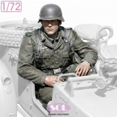 1/72 WWII German KS750 Motorcycle Sidecar Officer