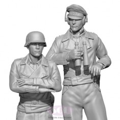 1/35 WWII German Sd.kfz.173 Jagdpanther Commander and Gunner (3D printed kit)