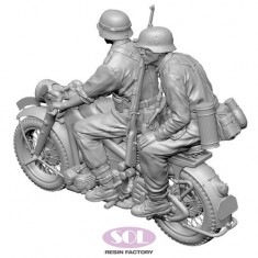 1/16 WWII German KS750 with Riders