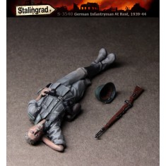 1/35 German Infantryman at Rest 1939-1944 Vol.7 (1 figure)
