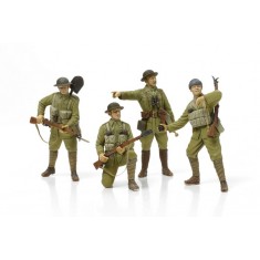 1/35 WWI British Infantry with Small Arms and Equipment (4 Figures)