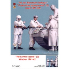 1/35 Red Army Scouts in Winter 1941-1942 (2 Figures)