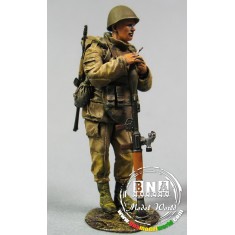 1/35 Russian Modern Soldier w/RPG-7, Winter Chechnya 93-04 (1 Resin Figure)