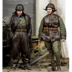 1/35 Hungarian Panzer Crewmen (2 Figures)
