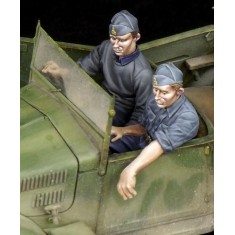 1/35 WWII Italian 508 CM Coloniale Driver & NCO (resin,2 figures)