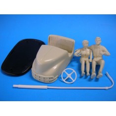 1/25 Dodgem Car & Happy Couple (1 car + 2 figures)