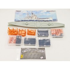 1/700 H.M.S. Battleship Vanguard Resin kit (Water Line Ver.)