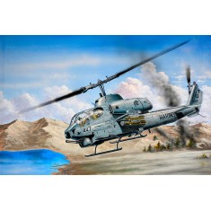 1/35 Bell AH-1W Super Cobra Attack Helicopter