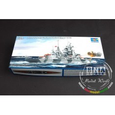 1/700 German Cruiser Admiral Hipper 1941