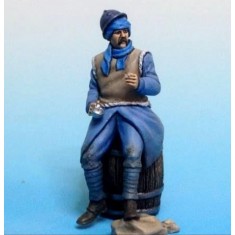 1/35 WWI French Soldier at Rest in Winter No.2 (1 figure)