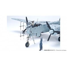 1/32 Heinkel He 219 A-0 UHU Heroic Return Set (1 Pilot+1 Radar Operator+1 Technician)