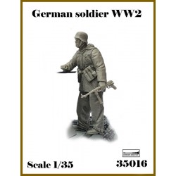 1/35 WWII German Soldier 1/35 WWII German Soldier