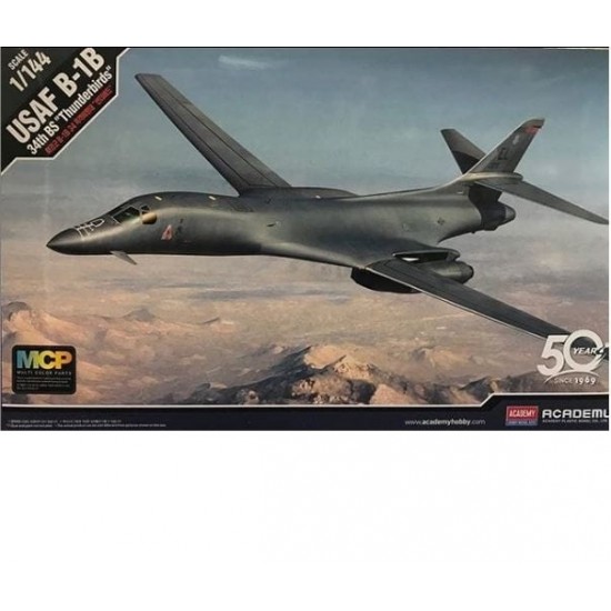1/144 USAF Rockwell B-1B Lancer 34th BS Thunderbirds 1/144 USAF Rockwell B-1B Lancer 34th BS Thunderbirds