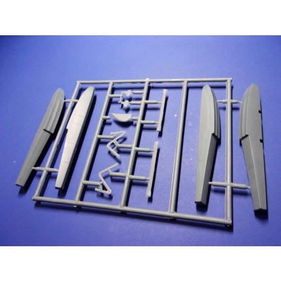 1/72 Beech SD-17S Staggerwing Biplane 1/72 Beech SD-17S Staggerwing Biplane