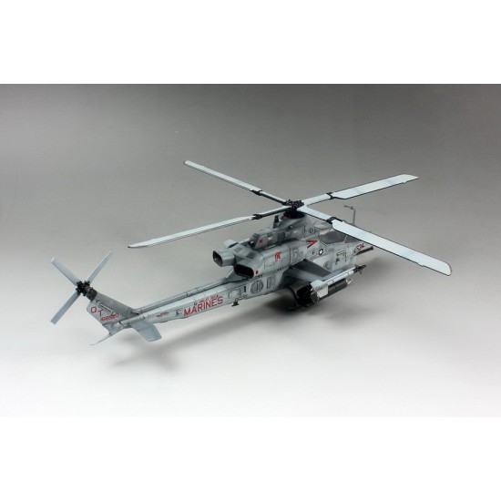 1/72 USMC Bell AH-1Z Viper 1/72 USMC Bell AH-1Z Viper