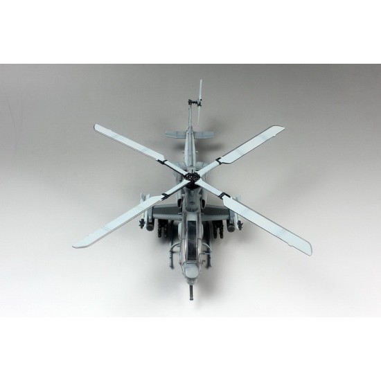 1/72 USMC Bell AH-1Z Viper 1/72 USMC Bell AH-1Z Viper