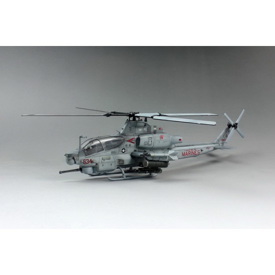1/72 USMC Bell AH-1Z Viper 1/72 USMC Bell AH-1Z Viper