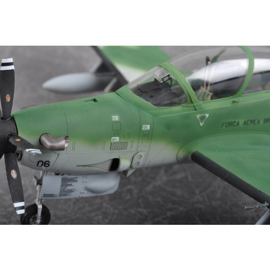 1/48 Brazilian EMB-314 Super Tucano 1/48 Brazilian EMB-314 Super Tucano