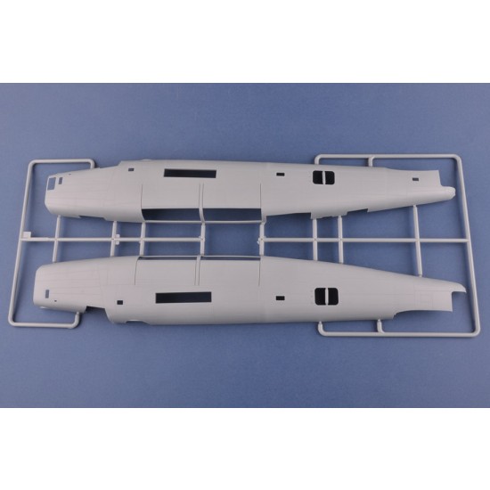 1/32 Consolidated B-24D Liberator 1/32 Consolidated B-24D Liberator